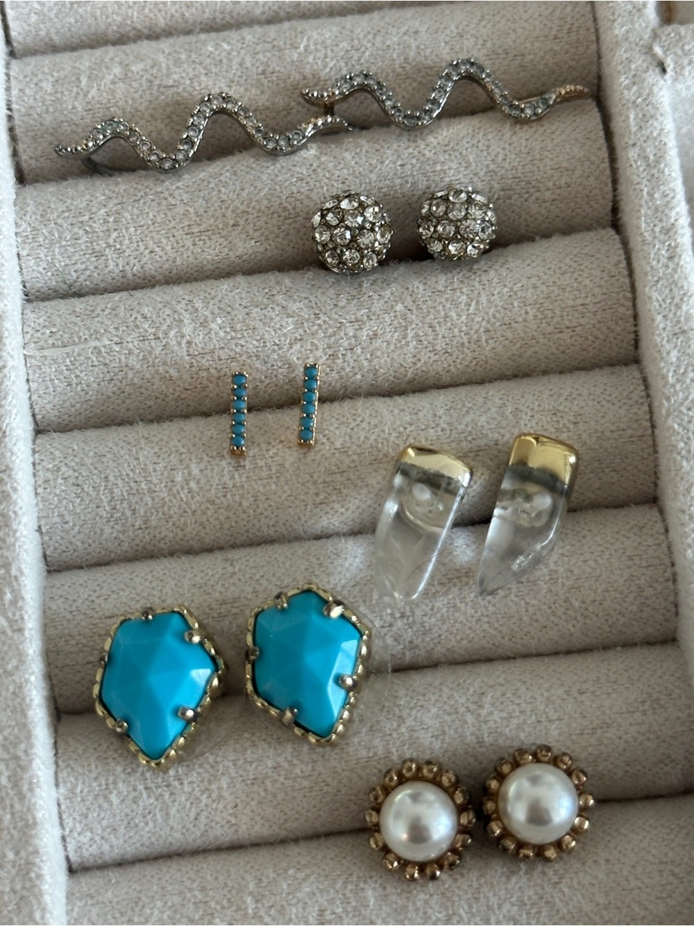 Turquoise, Pearl, Gold Set of Earrings